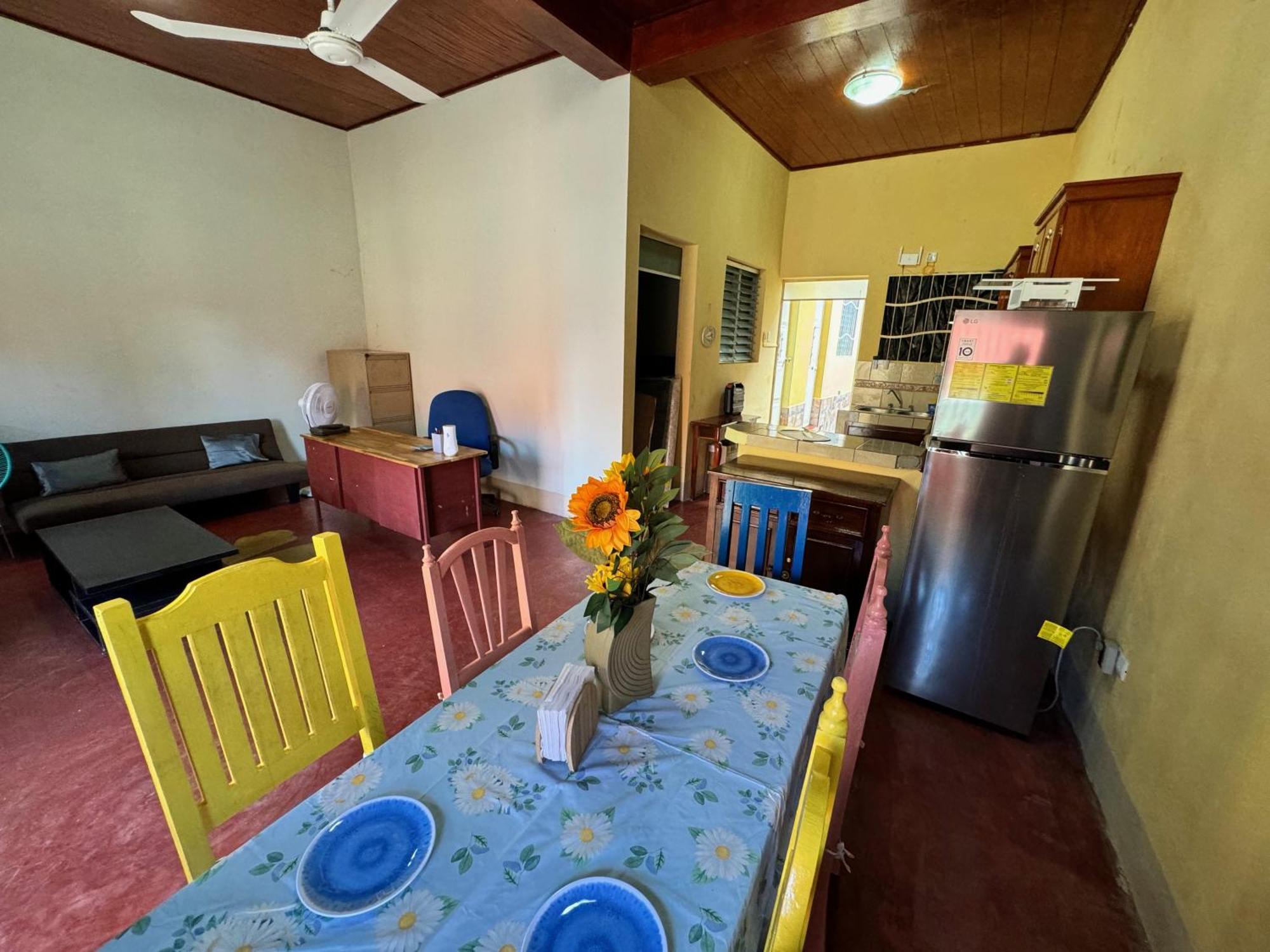 Hostal Los Girasoles By Hostal Inn Flores Exterior foto